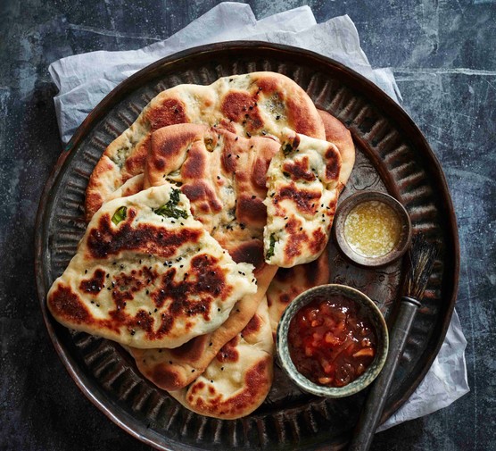 Veg Restaurant Menu 53 Qnext Kitchen Stuffed Panner Naan